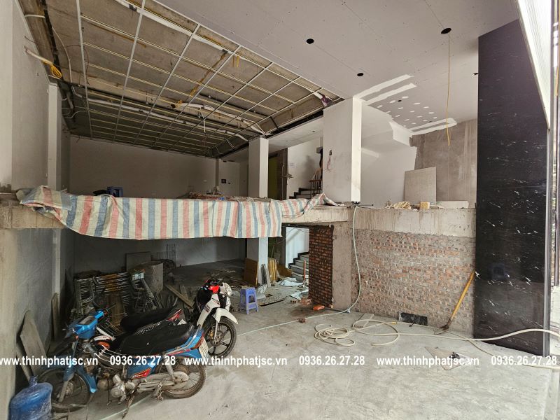 03 03 nhà văn phòng Tạ Quang Bửu 2023 10