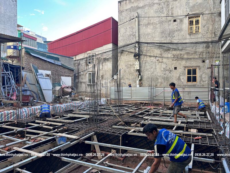 Hoàn thành đổ bê tông móng công trình Lĩnh Nam